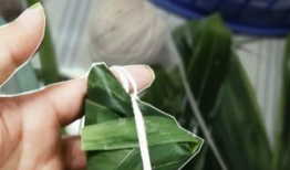 怎样包三角粽子视频,轻松学会三角粽子的包法